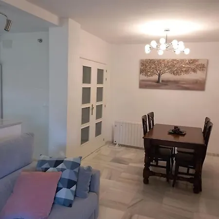 A Dos Minutos Del Centro De Sanlucar. *