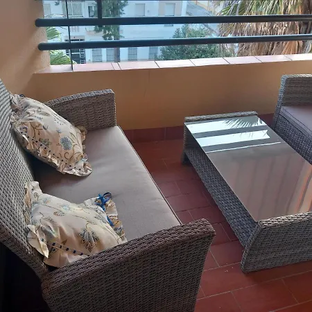A Dos Minutos Del Centro De Sanlucar. Apartment *